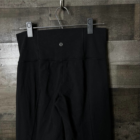 SOLD Lululemon High Rise Pants Size 8 - Picture 5 of 6
